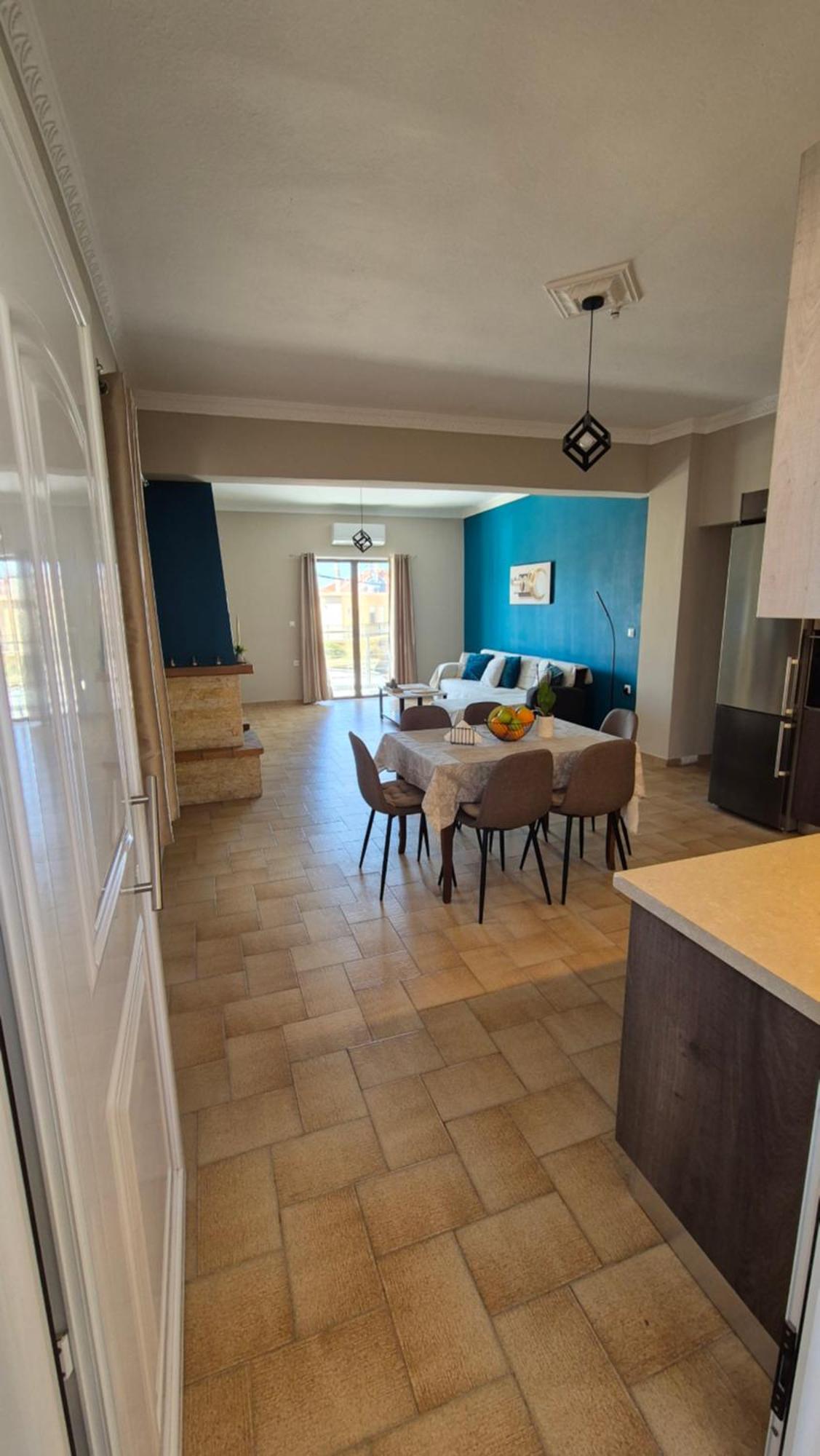 Modern Central Αpt 500M From The Beach. Chania  Bagian luar foto