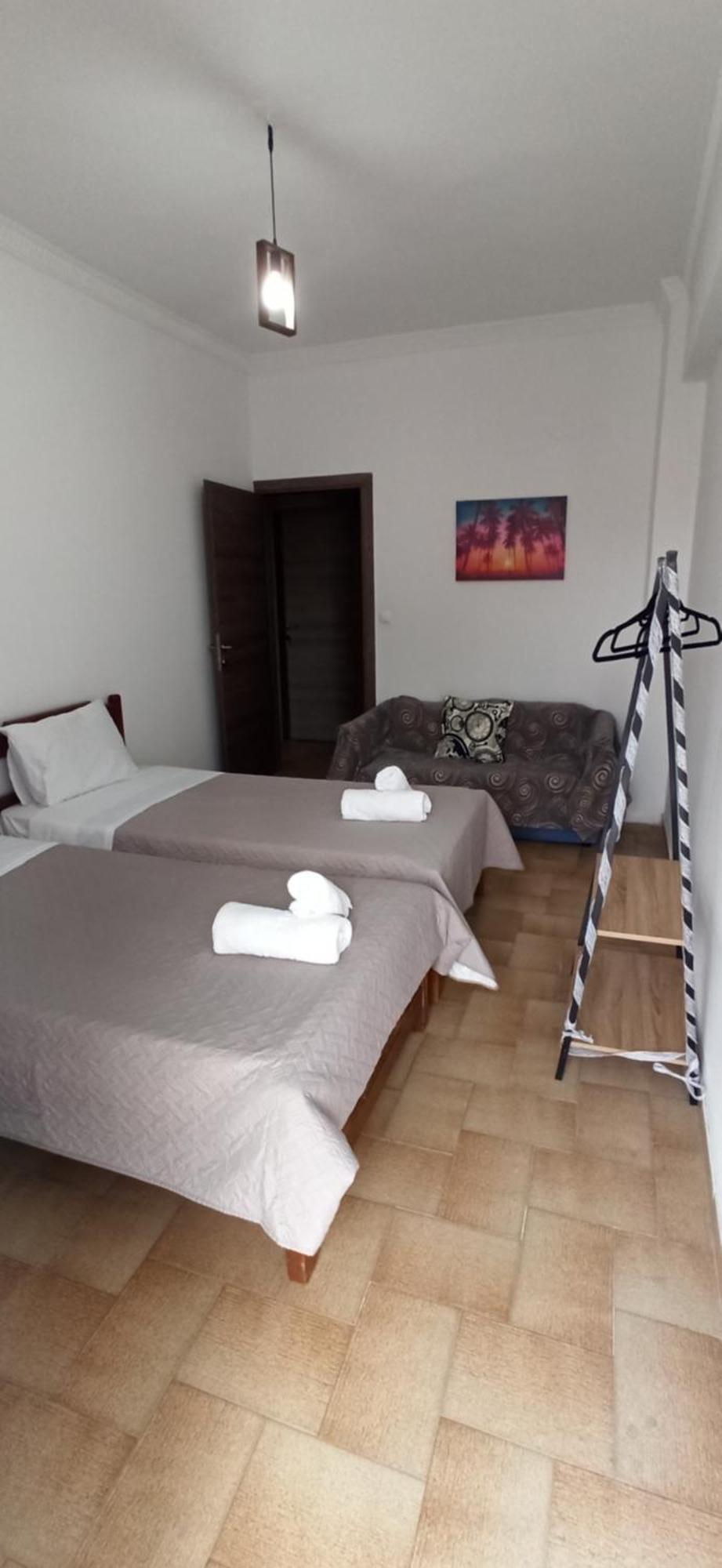 Modern Central Αpt 500M From The Beach. Chania  Bagian luar foto