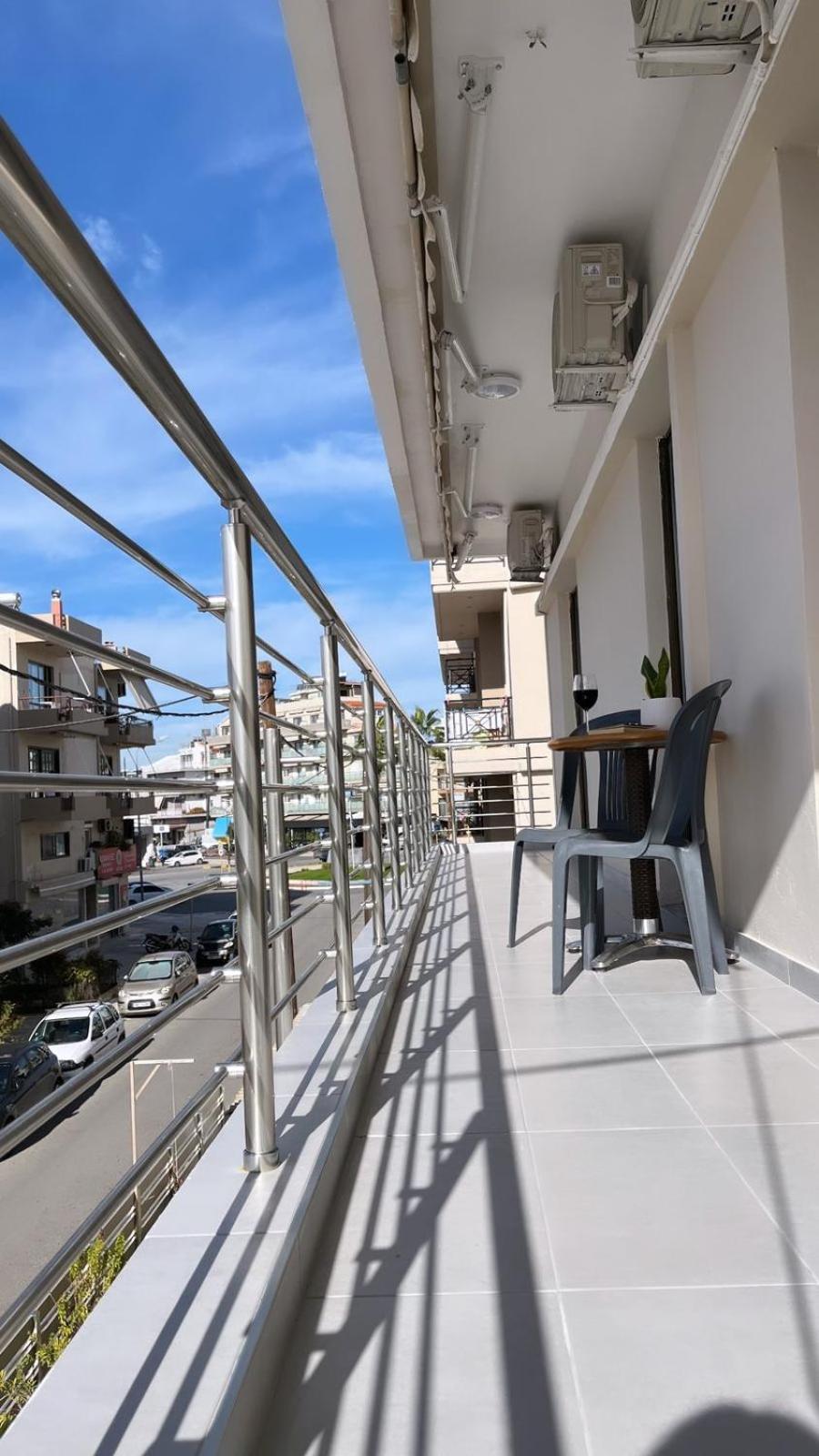 Modern Central Αpt 500M From The Beach. Chania  Bagian luar foto